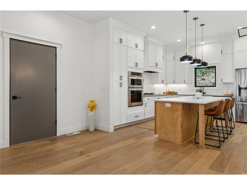 5742 Shady Oak Road S #7 Minnetonka MN 55343 6722357 image7