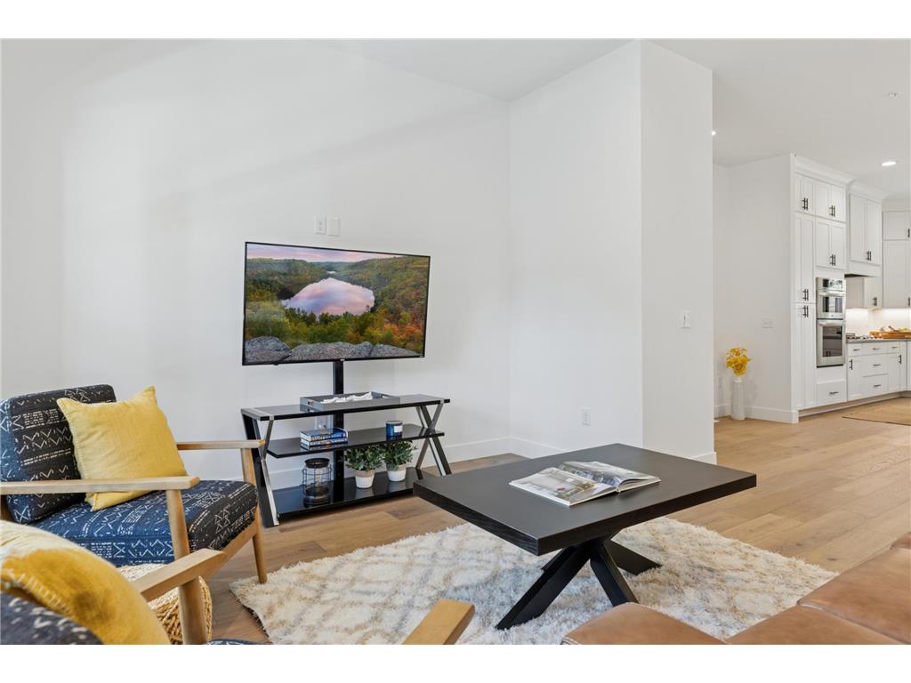 5742 Shady Oak Road S #7 Minnetonka MN 55343 6722357 image8