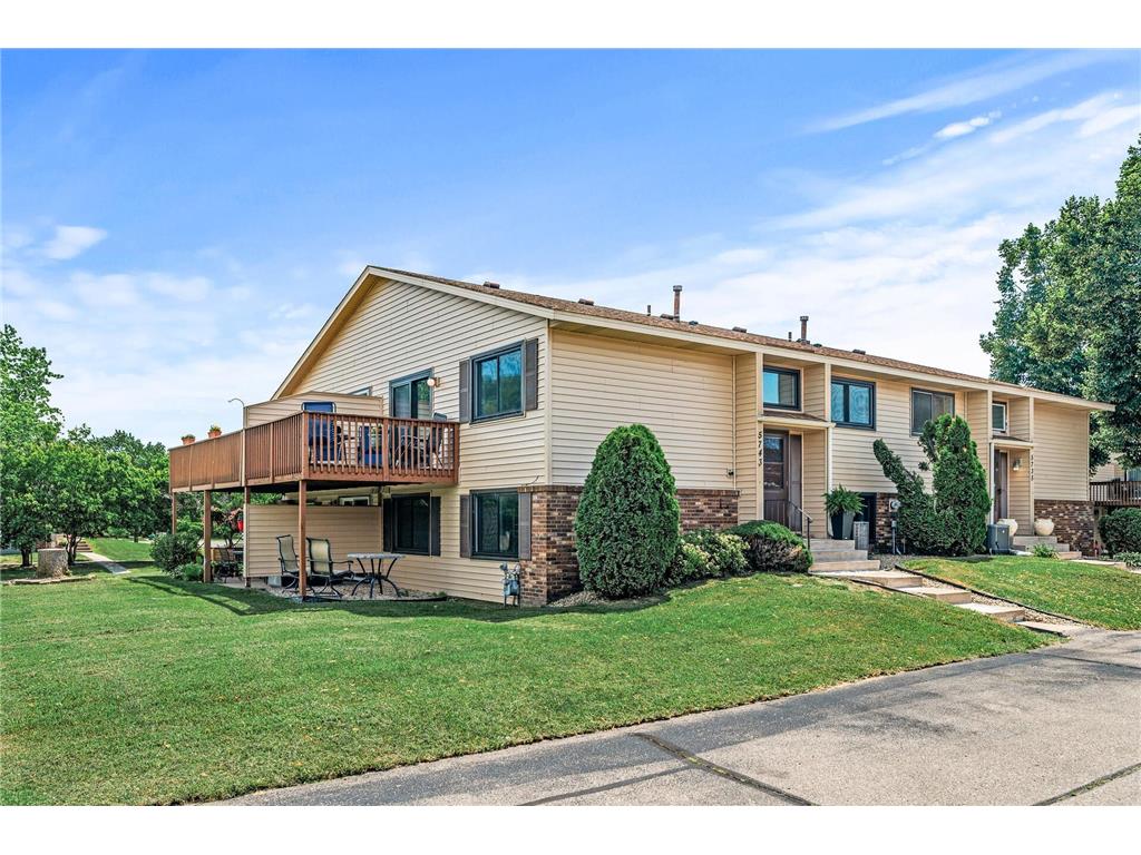 5743 Otter View Trail White Bear Twp MN 55110 6742755 image1