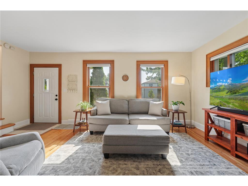 5744 26th Avenue S Minneapolis MN 55417 7089300 image4