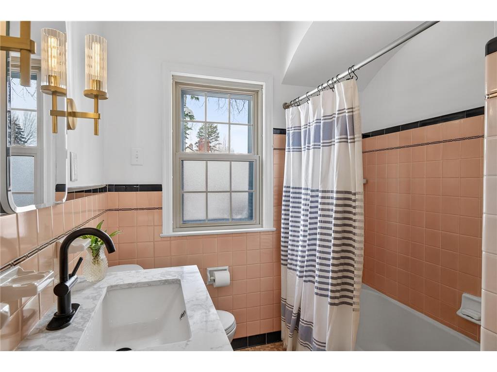 5745 Elliot Avenue Minneapolis MN 55417 7036651 image25