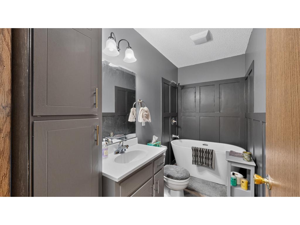 5746 Logan Street SE Rochester MN 55904 7107163 image32