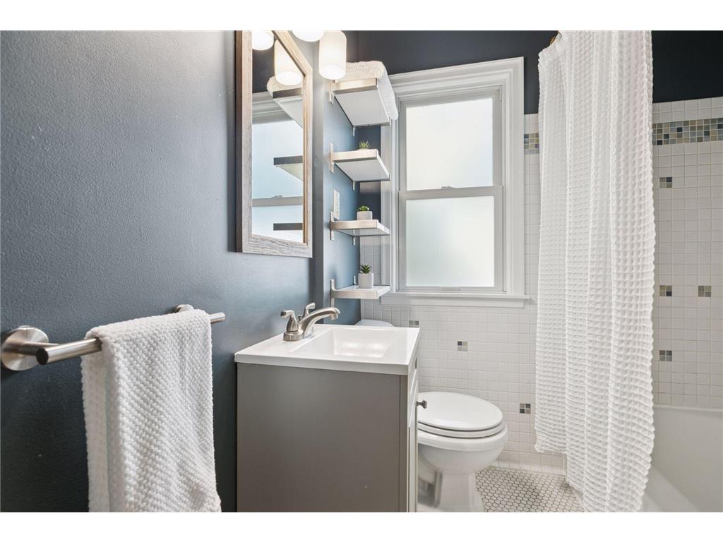 5749 Pleasant Avenue Minneapolis MN 55419 6808035 image17