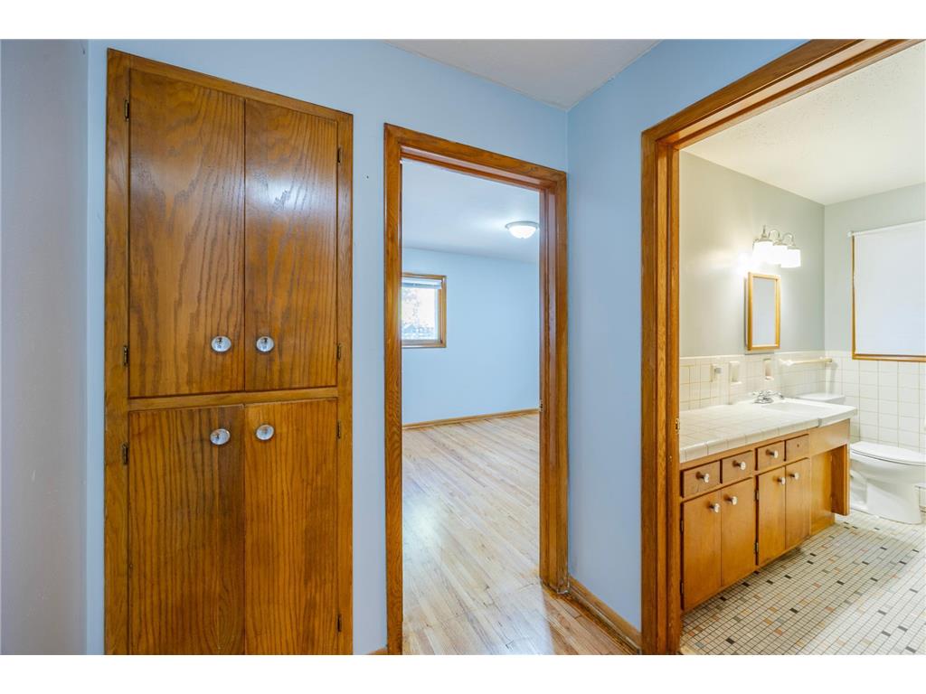 5749 Xerxes Avenue S Minneapolis MN 55410 6815518 image12