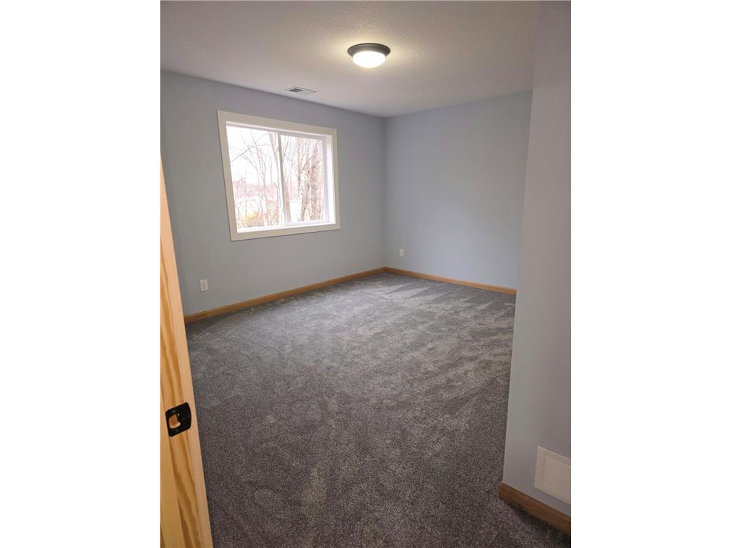 575 Elins Lake Road SE Cambridge MN 55008 - Elms 7048555 image25