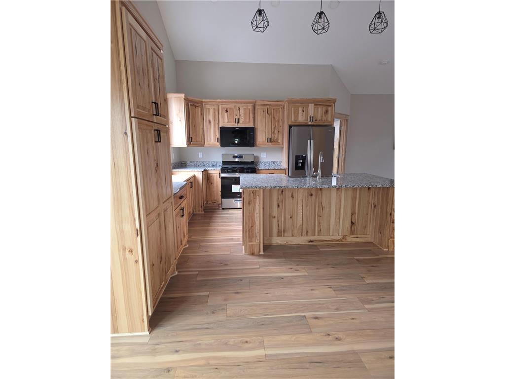 575 Elins Lake Road SE Cambridge MN 55008 - Elms 7048555 image5