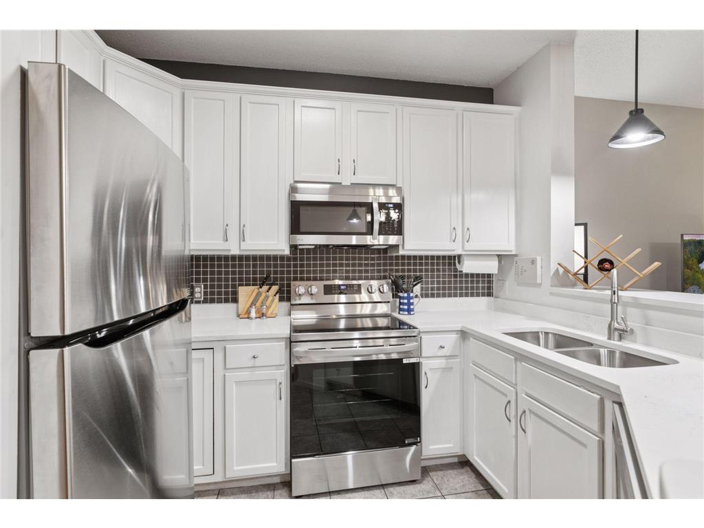 575 N 1st Street #123 Minneapolis MN 55401 7014822 image4