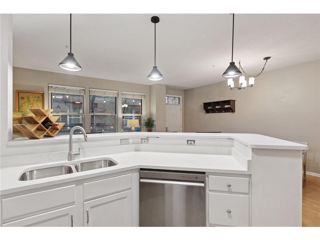 575 N 1st Street #123 Minneapolis MN 55401 7014822 image5
