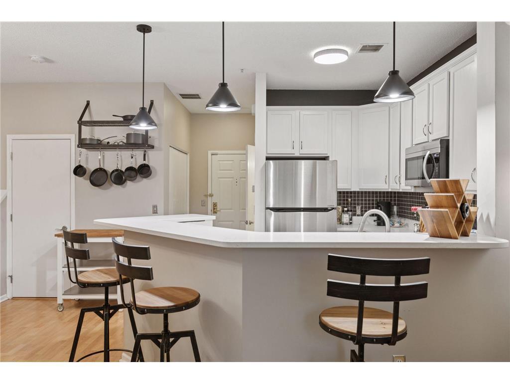 575 N 1st Street #123 Minneapolis MN 55401 7014822 image6