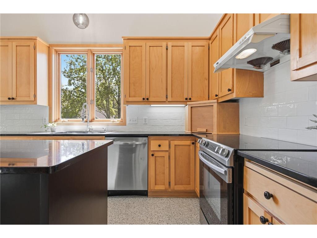 5750 Newberry Circle N Oak Park Heights MN 55082 7058148 image19