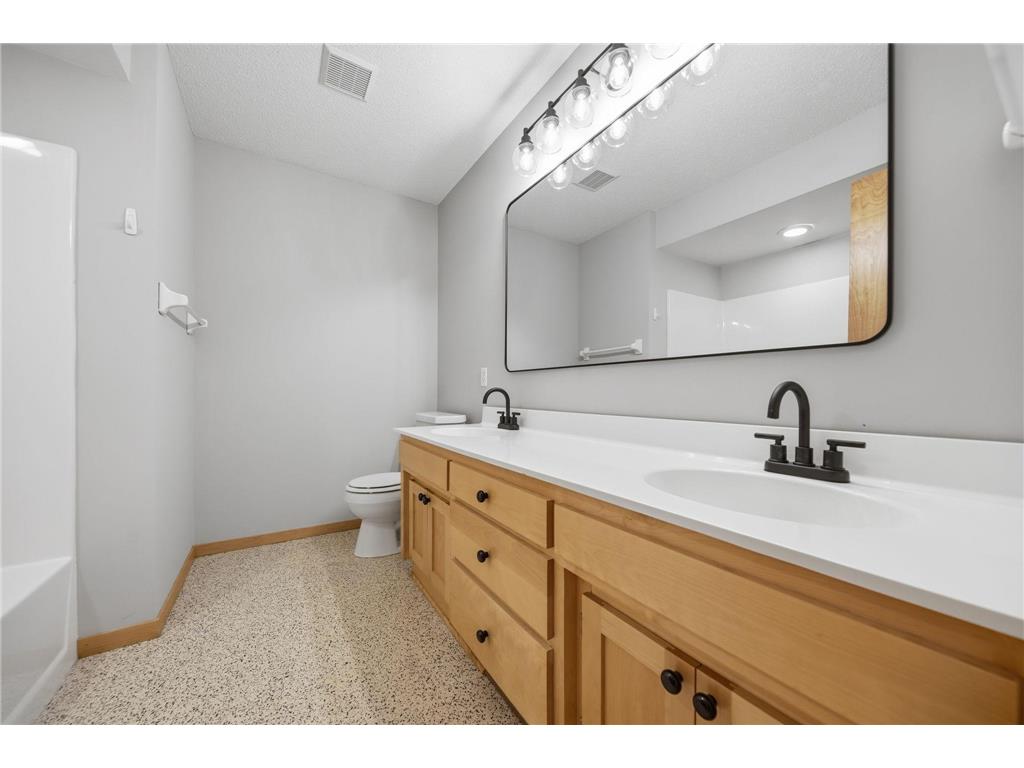 5750 Newberry Circle N Oak Park Heights MN 55082 7058148 image34