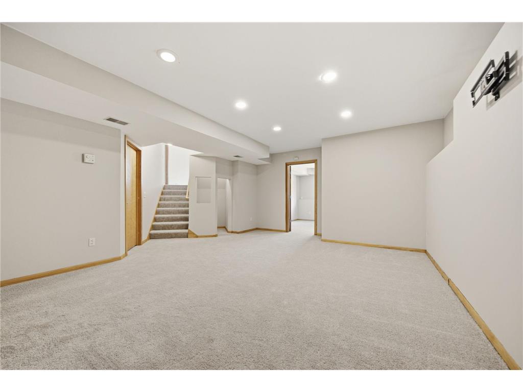 5750 Newberry Circle N Oak Park Heights MN 55082 7058148 image46