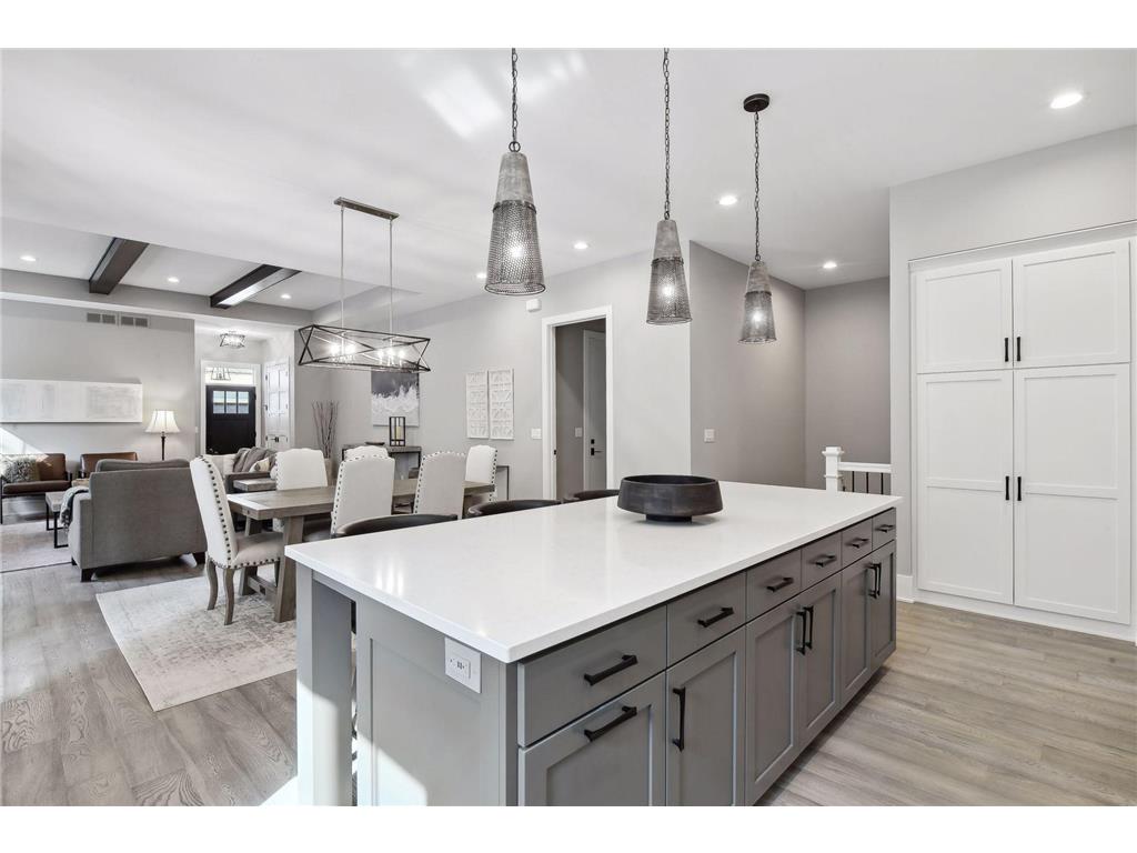 5750 Shady Oak Road S, MN, 55343 MLS 6565601 Edina Realty