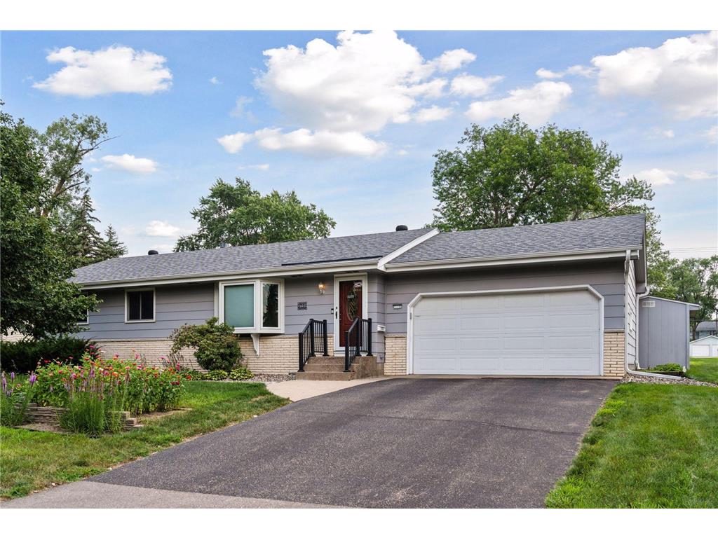 5751 7th Street NE Fridley MN 55432 6766668 image1