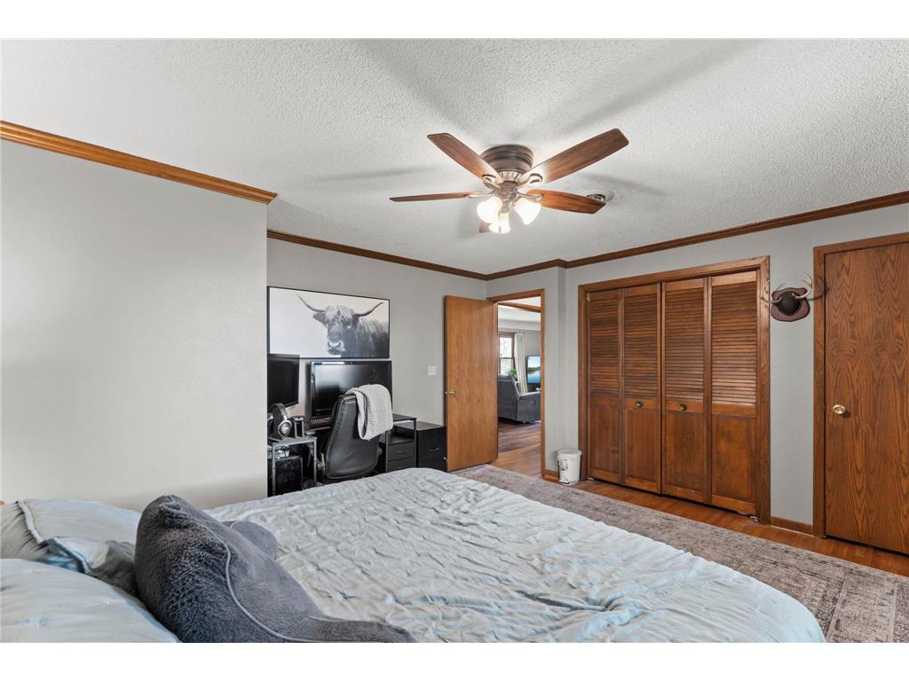 5751 County Road 6 SW Howard Lake MN 55349 - Howard 7079407 image22