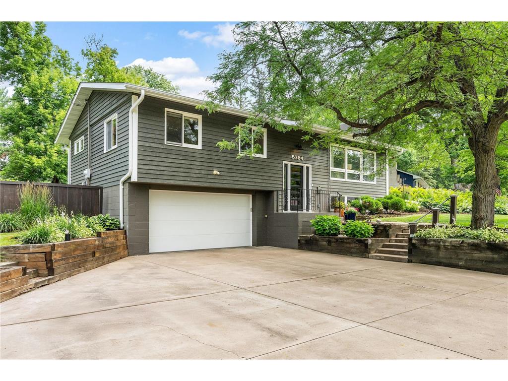 5754 Oakview Lane Minnetonka MN 55345 6740570 image1
