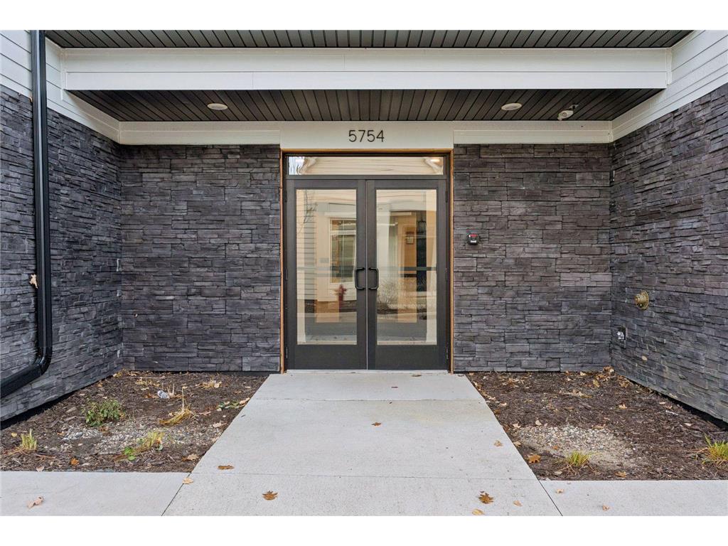 5754 Shady Oak Road S #1 Minnetonka MN 55343 7000446 image51