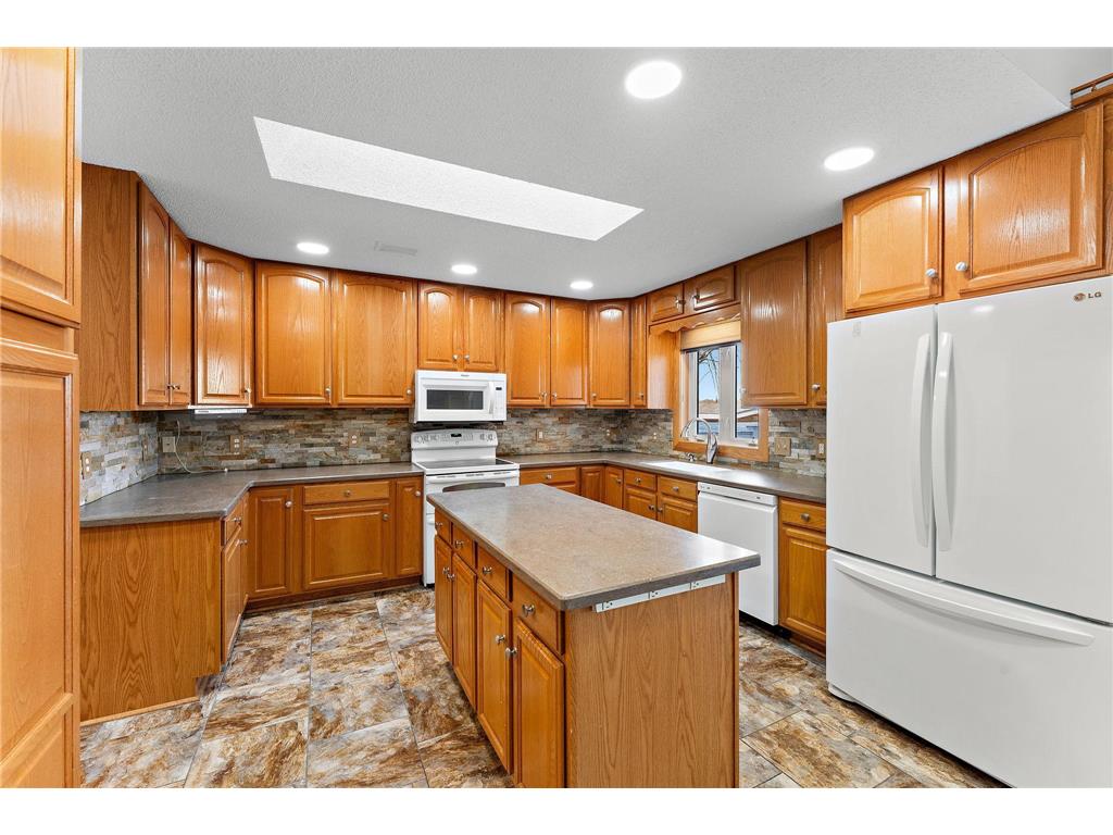 5755 232nd Street W Faribault MN 55021 - Cannon 6818297 image16