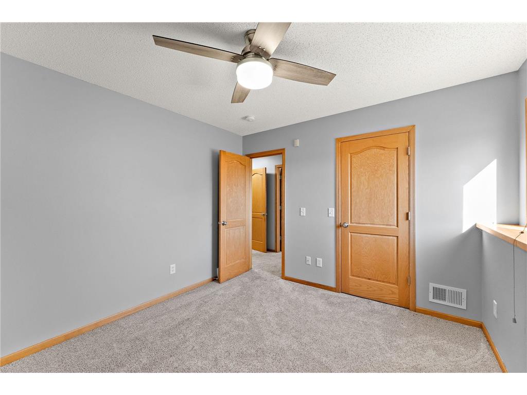 5755 232nd Street W Faribault MN 55021 - Cannon 6818297 image55