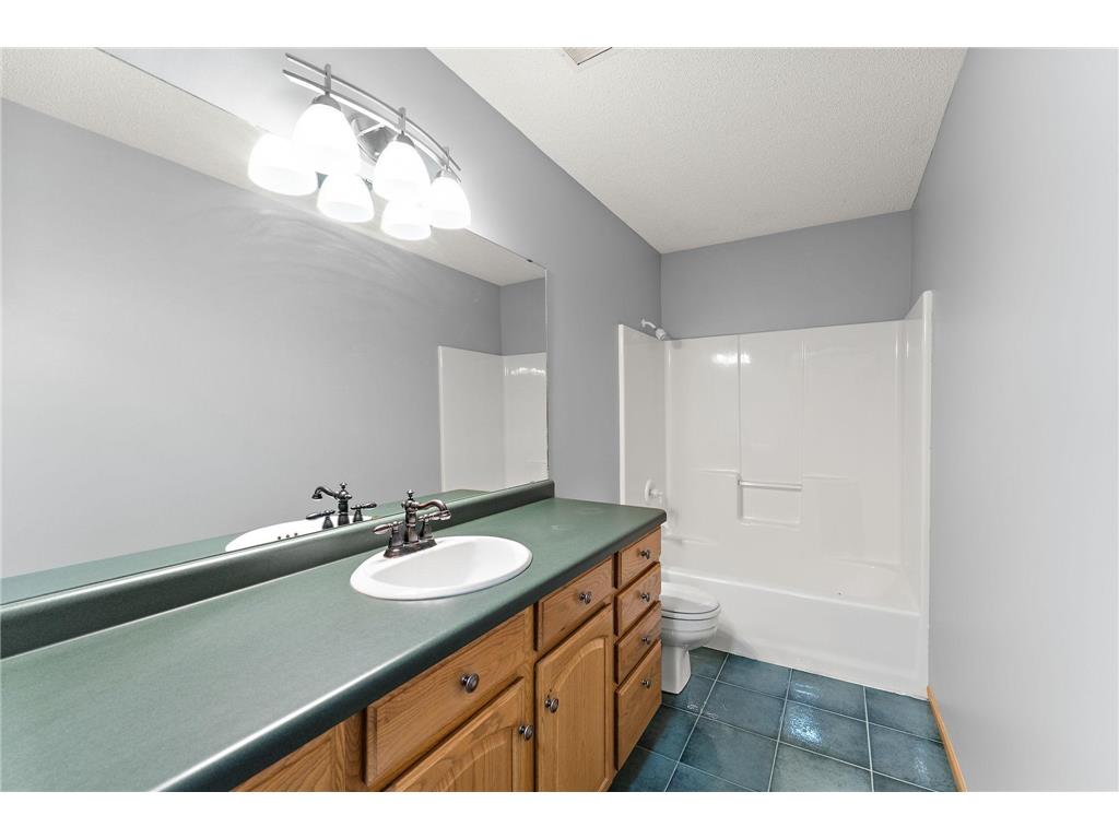 5755 232nd Street W Faribault MN 55021 - Cannon 6818297 image58