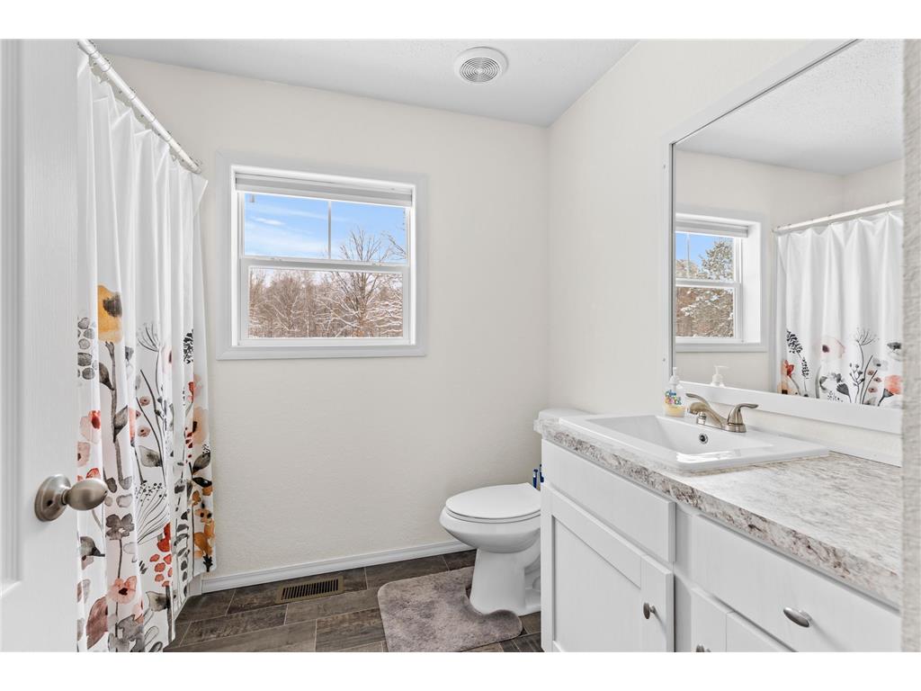 5758 83rd Avenue SW Poplar Twp MN 56481 6824765 image23