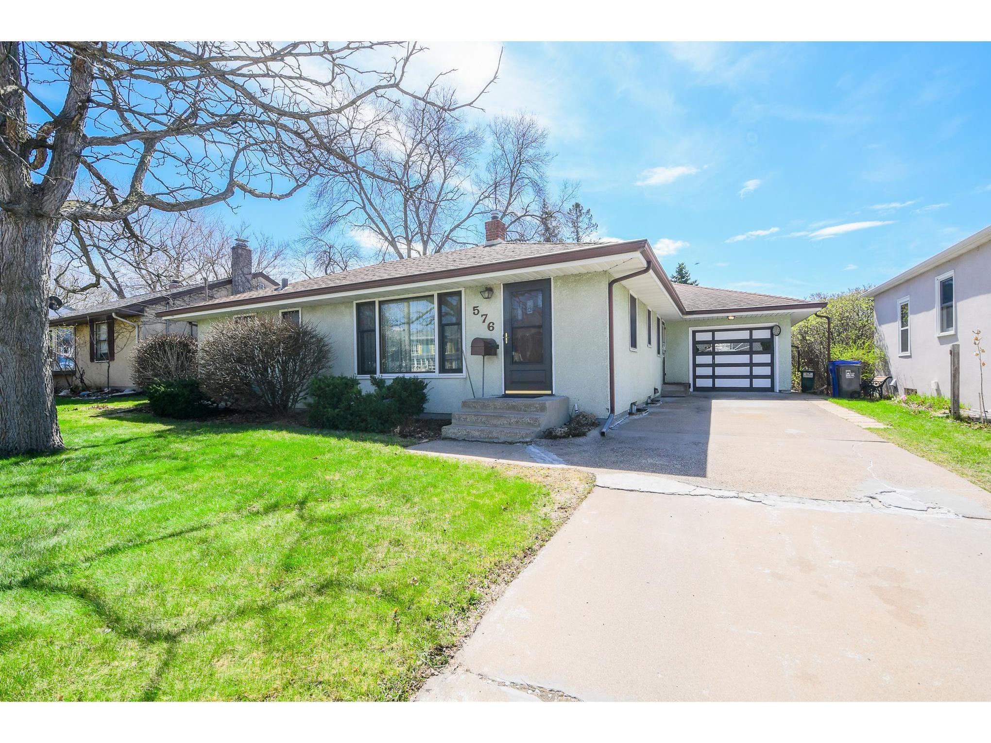 576 Arlington Avenue W, Saint Paul, MN 55117 MLS 5741568 Edina Realty