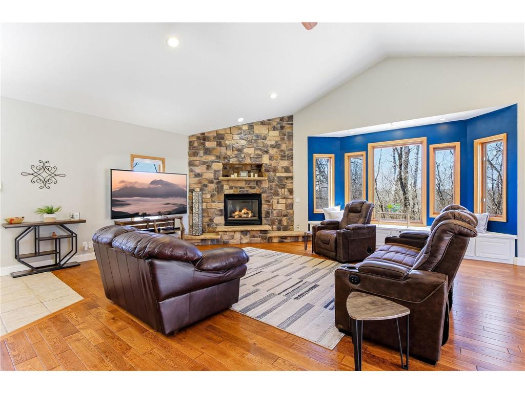 576 Burr Oak Lane Hudson WI 54016 7006126 image11