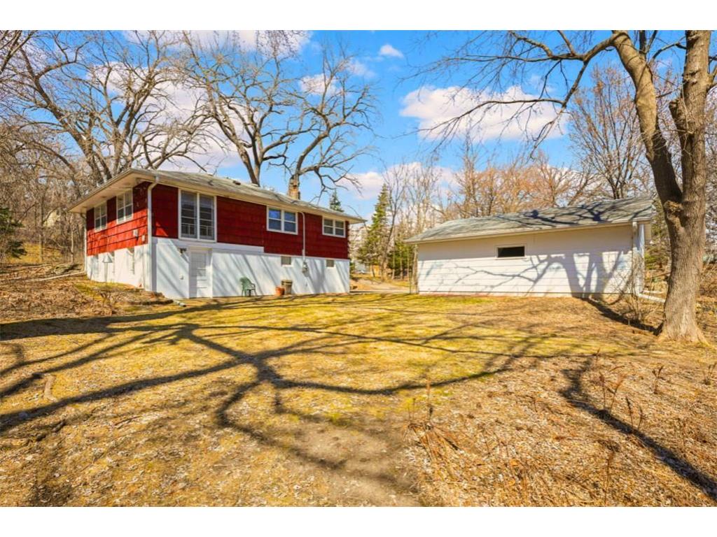 576 Lexington Parkway S Saint Paul MN 55116 7013593 image1