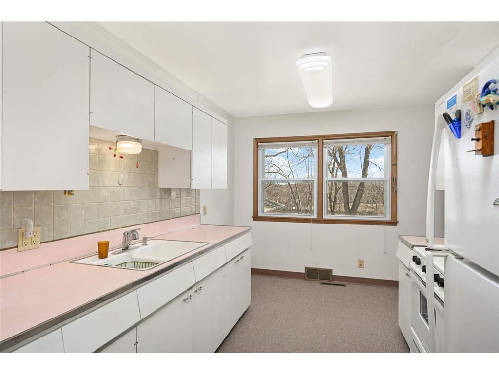 576 Lexington Parkway S Saint Paul MN 55116 7013593 image12