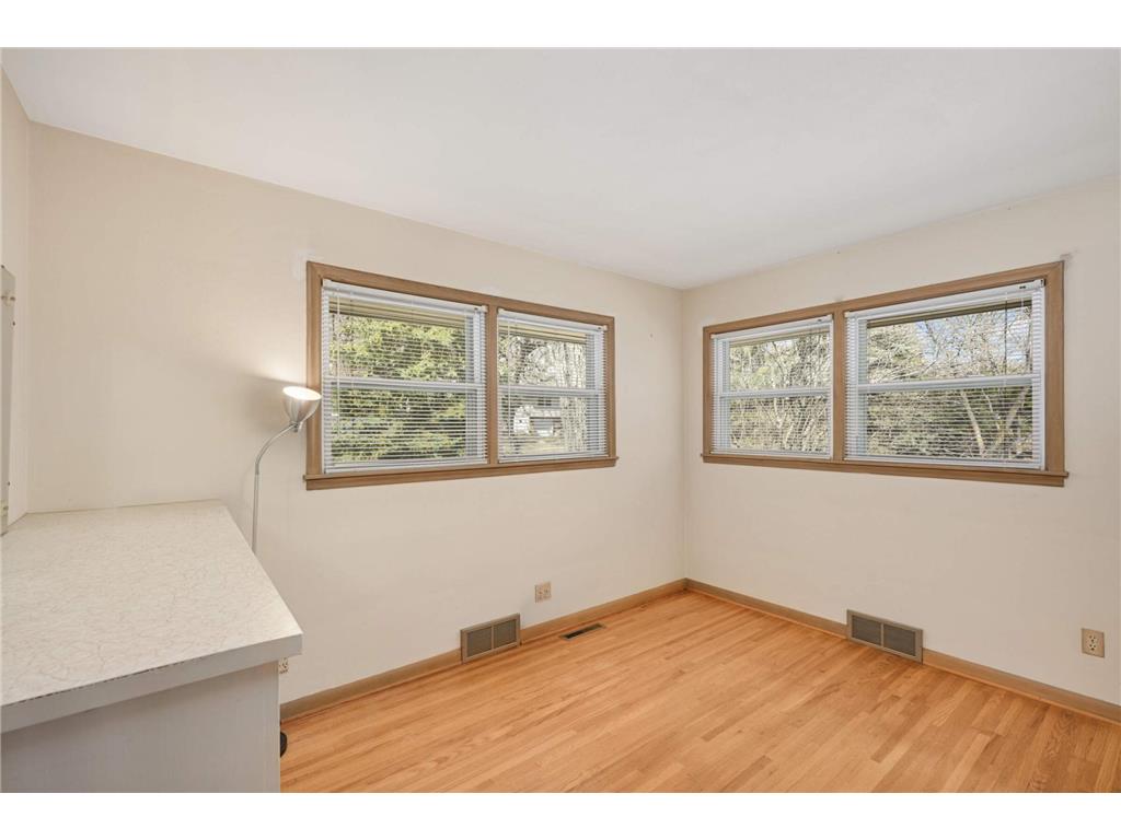 576 Lexington Parkway S Saint Paul MN 55116 7013593 image15