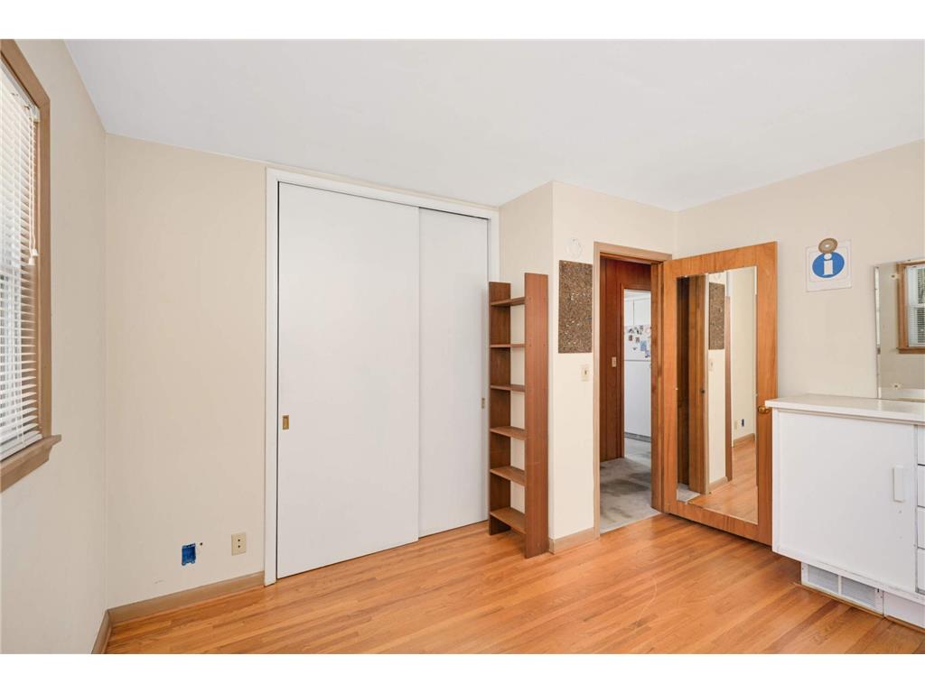 576 Lexington Parkway S Saint Paul MN 55116 7013593 image16