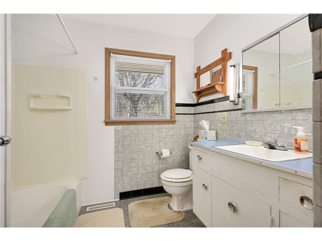 576 Lexington Parkway S Saint Paul MN 55116 7013593 image18