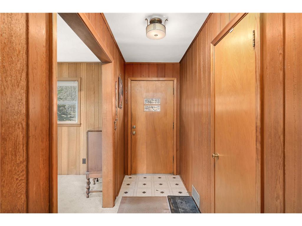 576 Lexington Parkway S Saint Paul MN 55116 7013593 image7