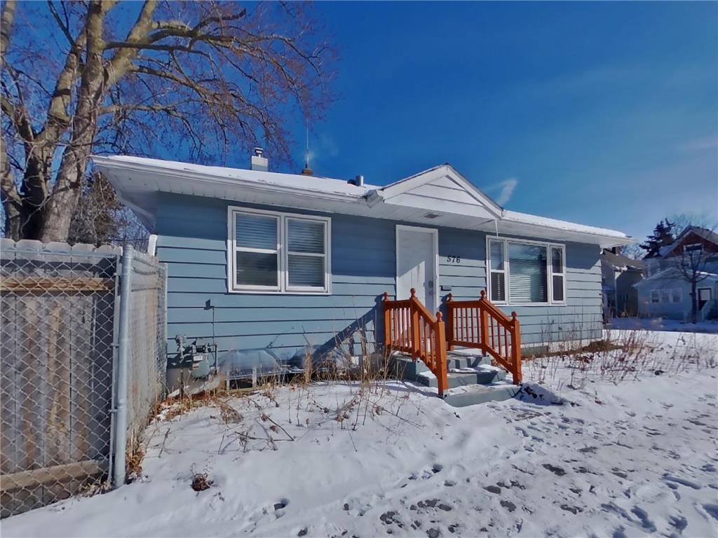 576 Victoria Street N Saint Paul MN 55104 6680622 image1