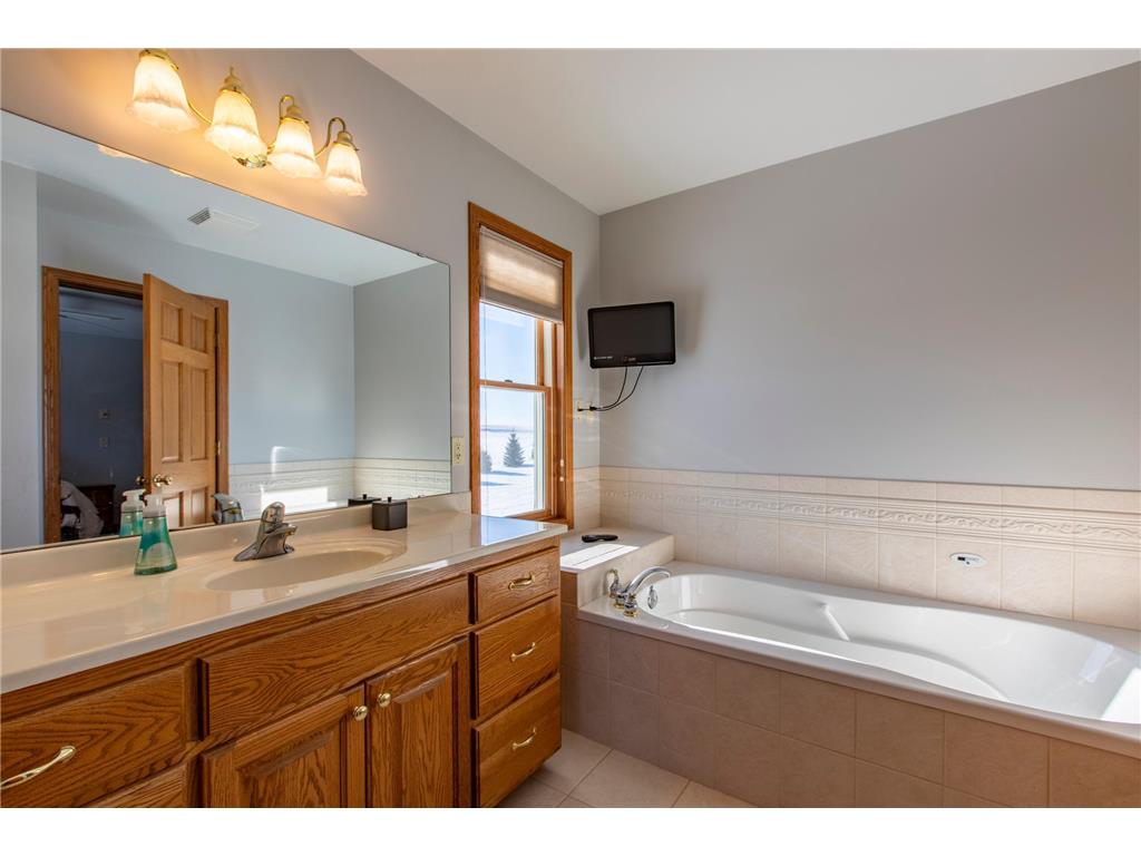 57618 205th Avenue Highland Twp MN 55964 7010296 image23
