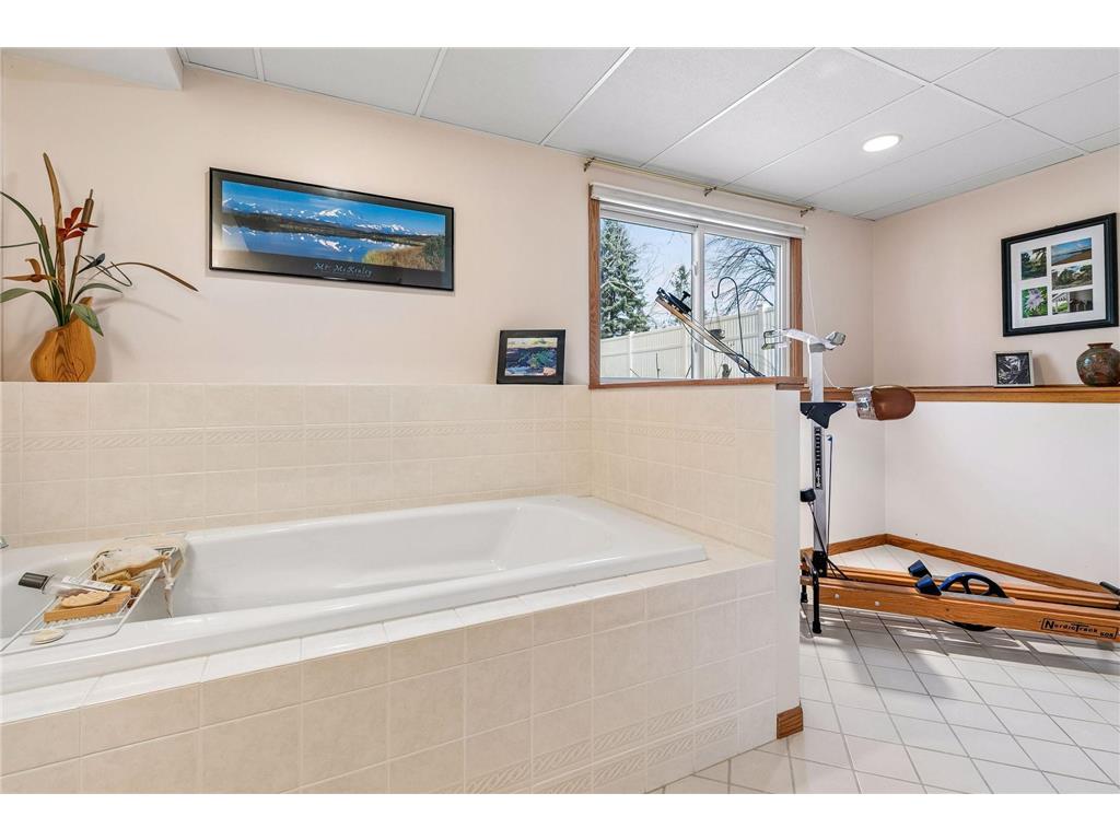 5764 W 136th Court Savage MN 55378 7048984 image32