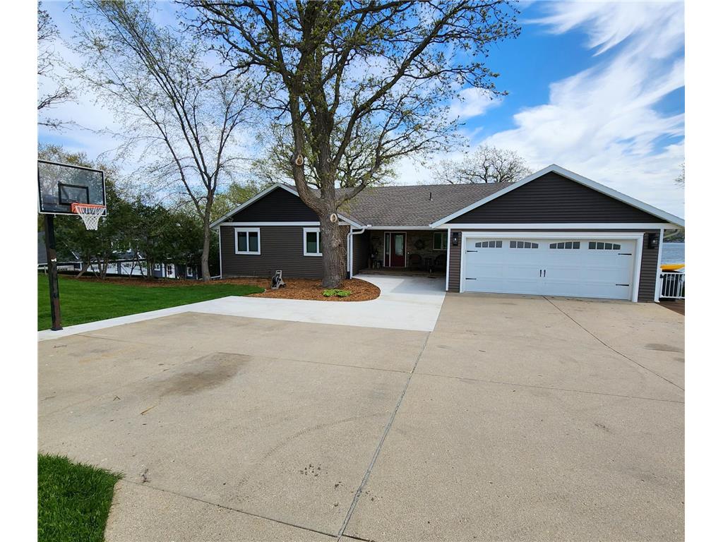 5765 22nd Street NE Willmar MN 56201 - Eagle 6526473 image1