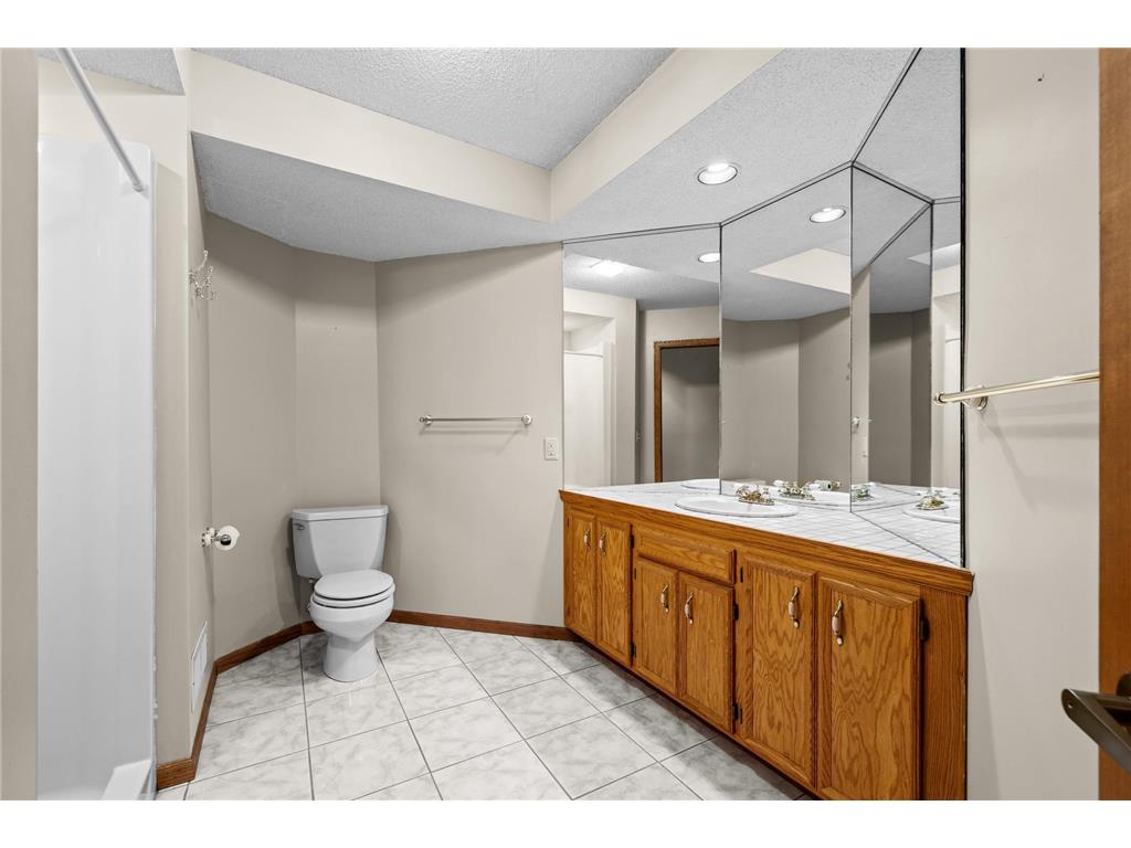 5785 Turtle Lake Road Shoreview MN 55126 7058297 image24