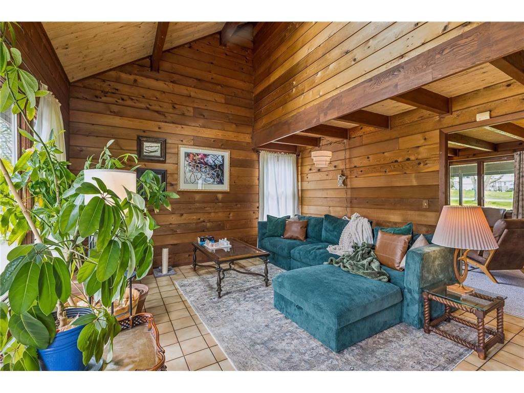 579 County Road B E Maplewood MN 55117 7047025 image2