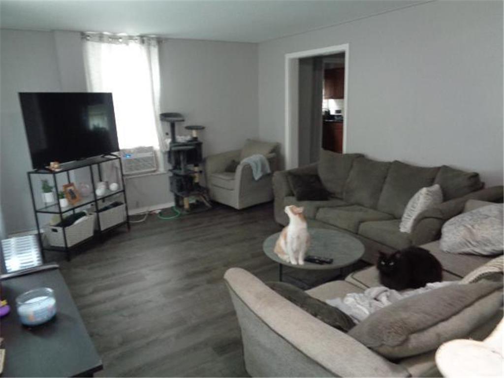 579 Ohio Street Saint Paul MN 55107 7095845 image4