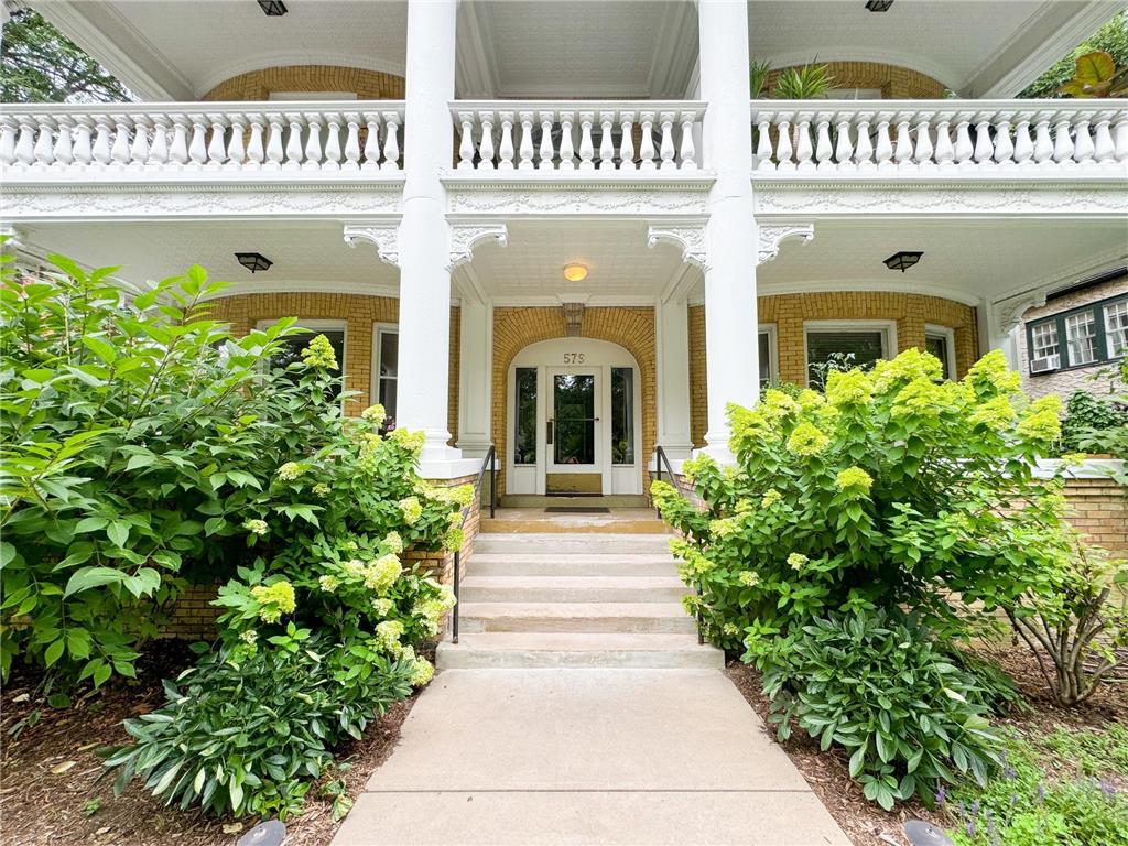 579 Summit Avenue #102 Saint Paul MN 55102 7111911 image2