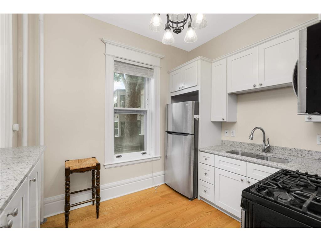 579 Summit Avenue #105 Saint Paul MN 55102 7041648 image10