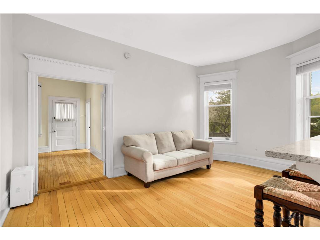 579 Summit Avenue #105 Saint Paul MN 55102 7041648 image11