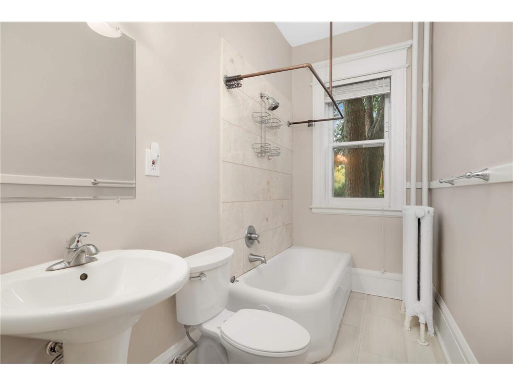 579 Summit Avenue #105 Saint Paul MN 55102 7041648 image17