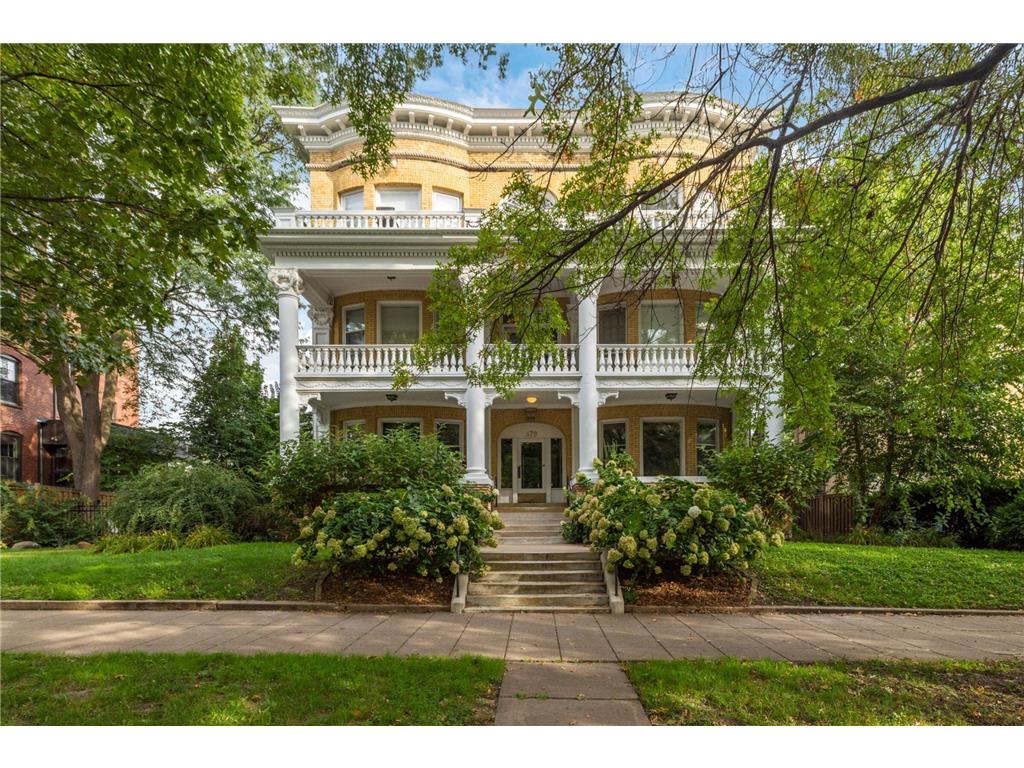 579 Summit Avenue #105 Saint Paul MN 55102 7041648 image23