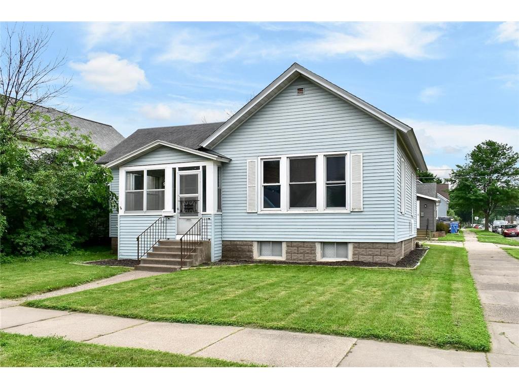 579 W 4th Street Winona MN 55987 6737436 image1