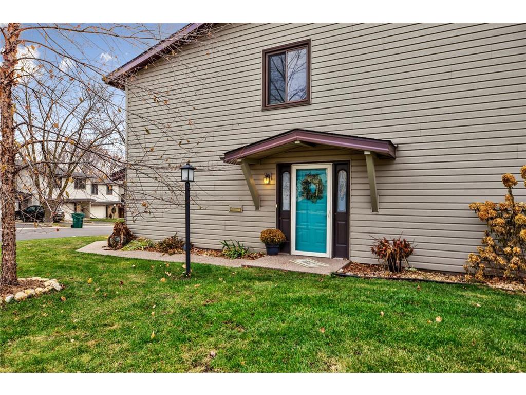 5793 Hyland Courts Drive, Bloomington, MN 55437 MLS 6466524 Edina