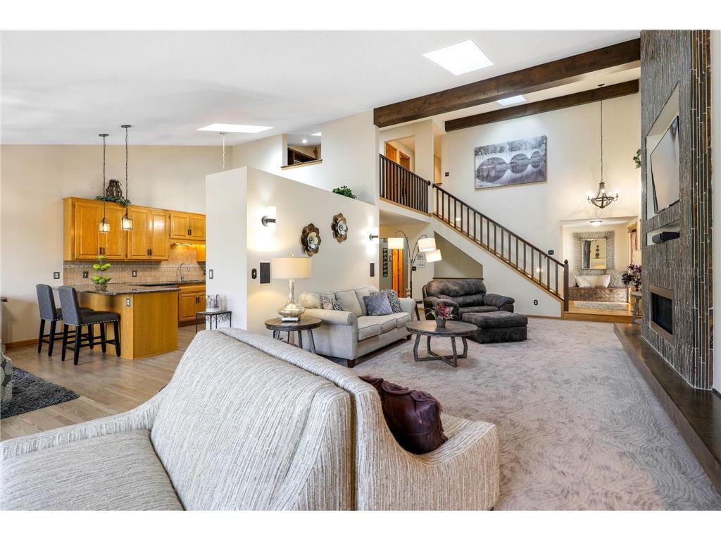 58 Garden Drive Burnsville MN 55337 6477577 image1