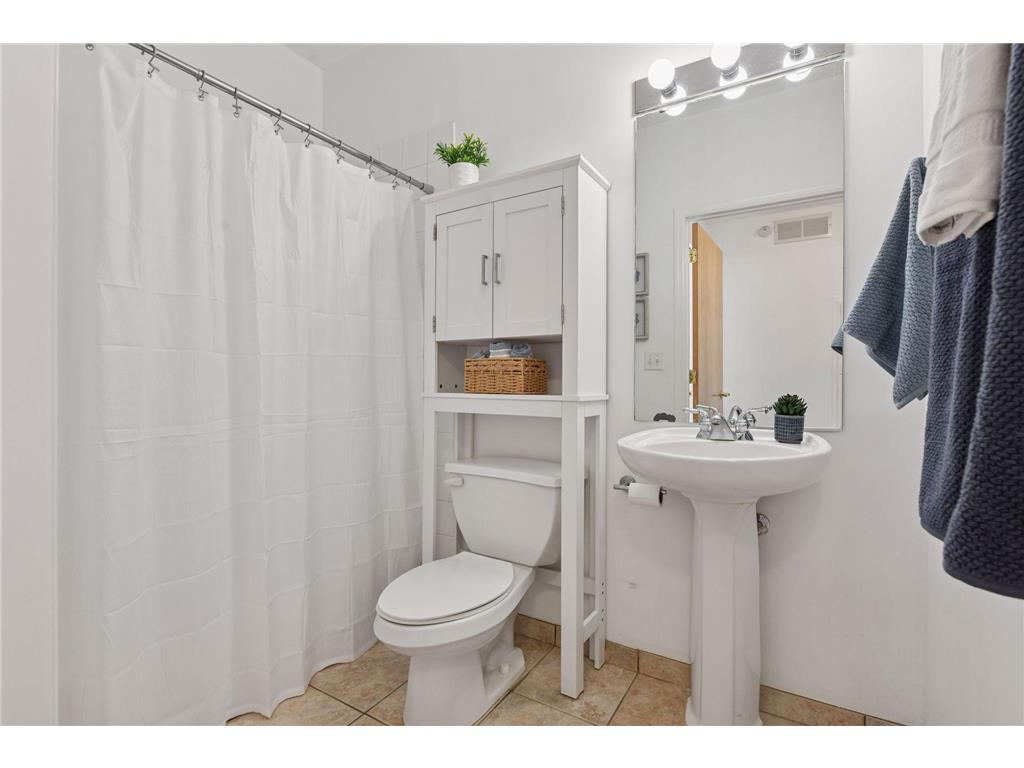 580 N 2nd Street #300 Minneapolis MN 55401 6808729 image14