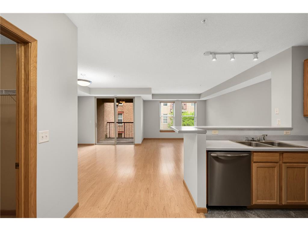 580 N 2nd Street #301 Minneapolis MN 55401 7038283 image9